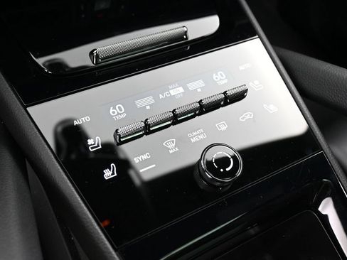 Certified 2026 Porsche Cayenne E-Hybrid AWD/4WD image 22