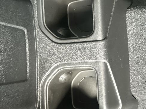 New 2025 Jeep Gladiator Sport image 50