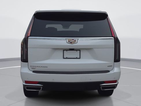 Certified 2024 Cadillac Escalade Premium Luxury w/ Performance Package AWD/4WD image 4