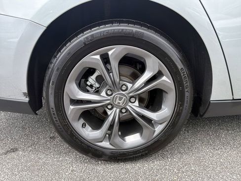 Used 2024 Honda Accord EX image 17