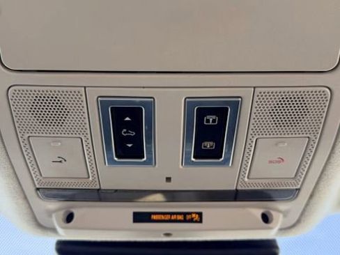 Used 2019 Jaguar F-PACE Prestige image 42