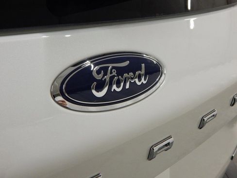 New 2025 Ford Escape SE image 5