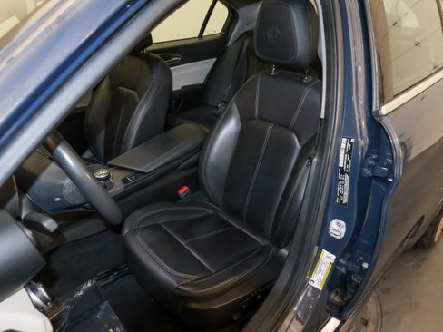 Used 2019 Alfa Romeo Giulia Ti AWD/4WD image 13