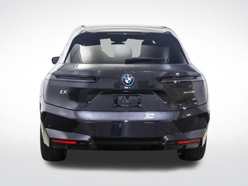 Certified 2024 BMW iX xDrive50 w/ Premium Package AWD/4WD image 4