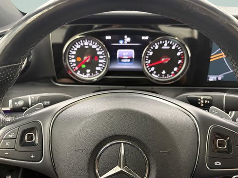 Used 2017 Mercedes-Benz E 300 4MATIC image 26