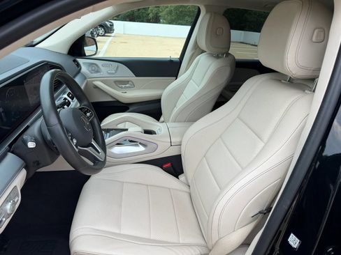 Used 2020 Mercedes-Benz GLE 350 4MATIC image 4