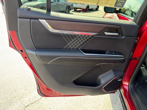 Used 2024 GMC Acadia Denali w/ LPO, Floor Liner Package FWD image 29
