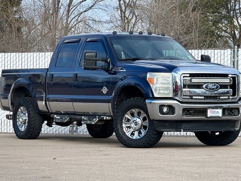 Used 2011 Ford F250 XLT w/ Advanced Security Group image 2