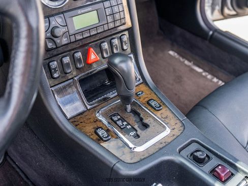 Used 2003 Mercedes-Benz SLK 32 AMG image 31