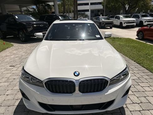 Used 2025 BMW 330i Sedan RWD image 18