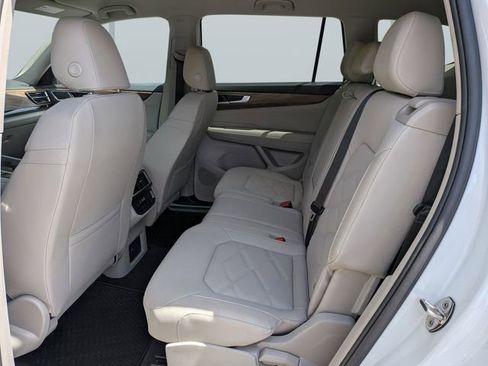 Certified 2026 Volkswagen Atlas SE image 15