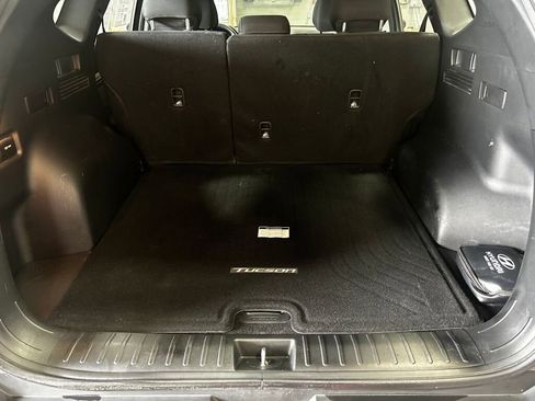 Used 2024 Hyundai Tucson SE image 18