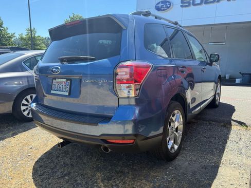 Used 2018 Subaru Forester 2.5i Touring AWD/4WD image 3