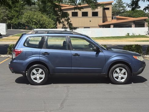 Used 2011 Subaru Forester 2.5X w/ Popular Equipment Group 1B AWD/4WD image 3