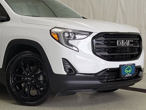 Certified 2021 GMC Terrain SLT w/ Elevation Edition image 2