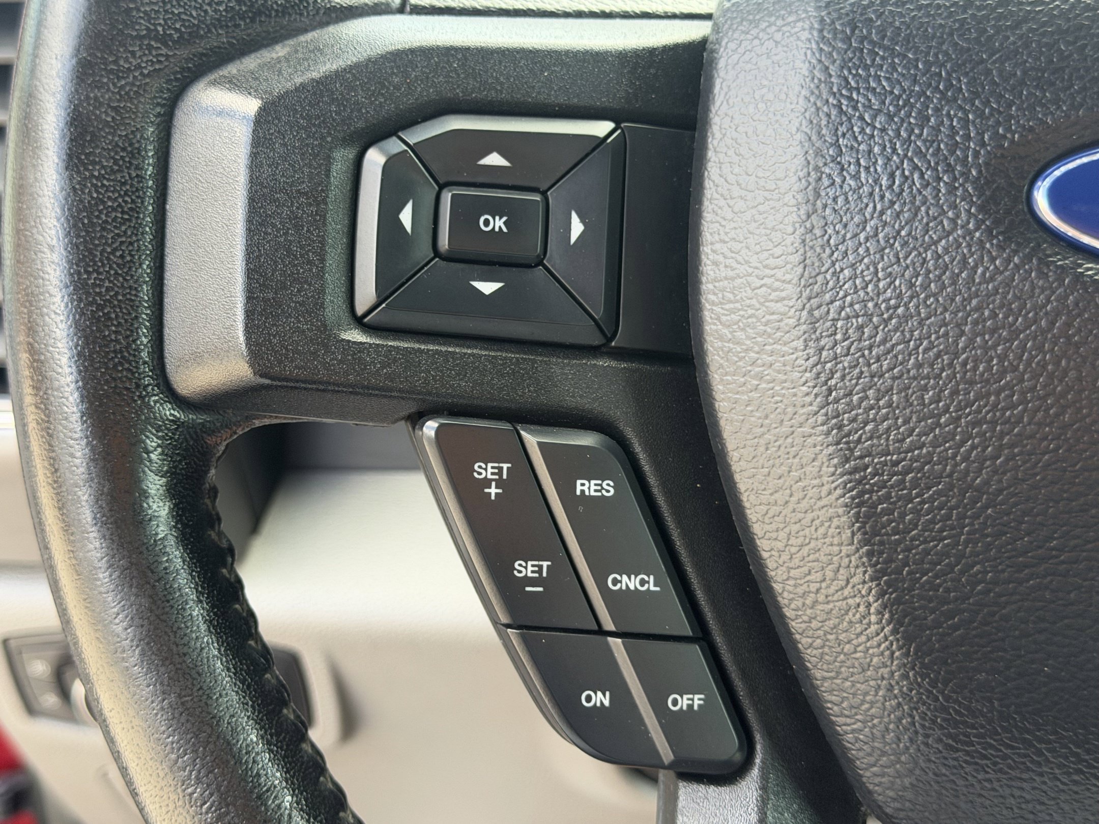 Used 2019 Ford F150 XLT w/ Equipment Group 302A Luxury AWD/4WD image 18
