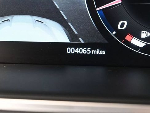 Used 2023 Jaguar F-TYPE R-Dynamic AWD/4WD image 33