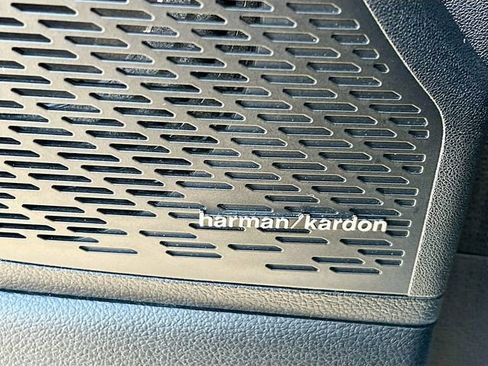 Used 2024 Hyundai Palisade Limited image 19