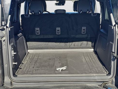 Used 2023 Ford Bronco Badlands image 12