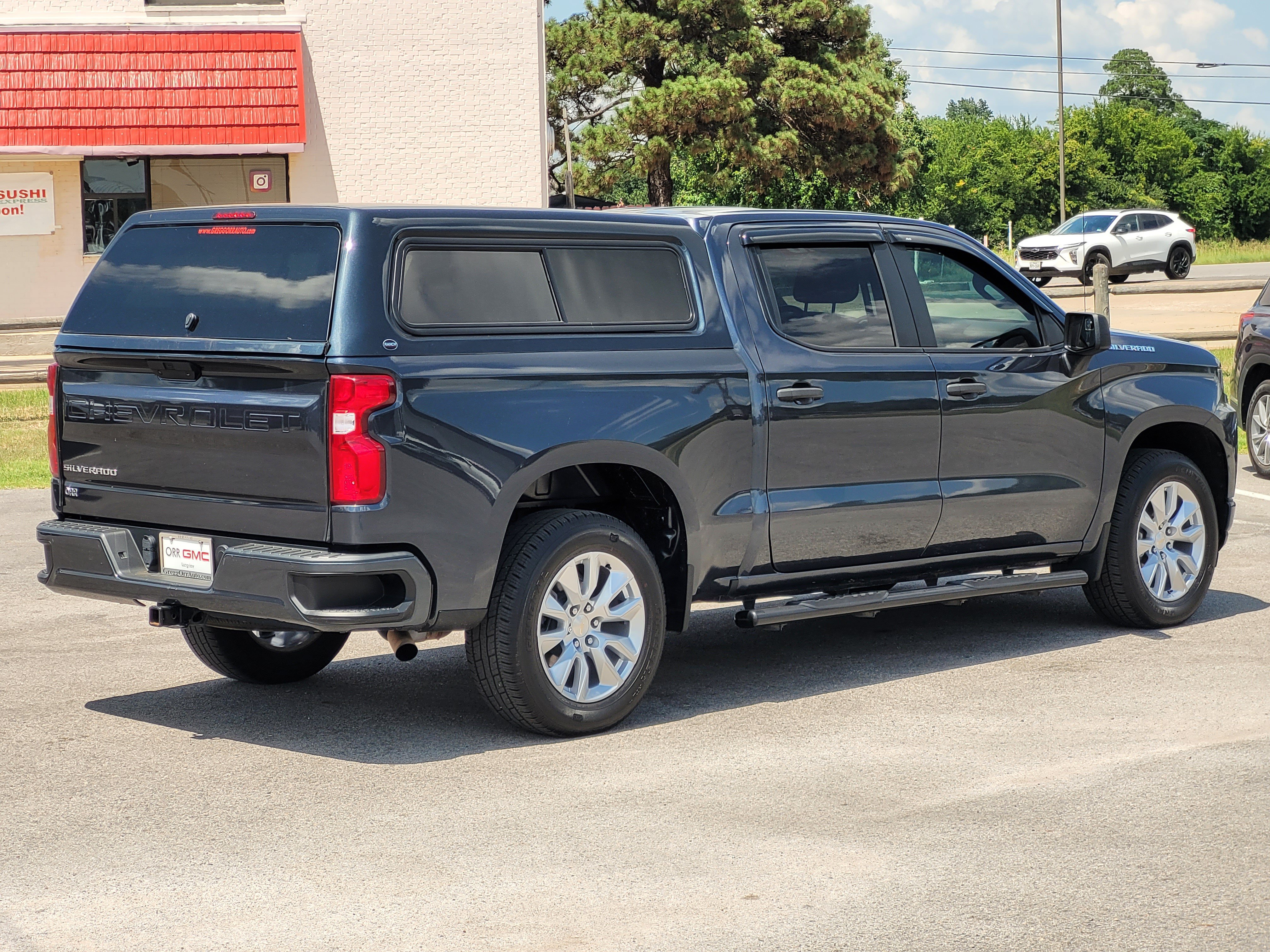 Used 2022 Chevrolet Silverado 1500 Custom w/ Safety Confidence Package RWD image 4