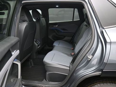 New 2026 Volkswagen Tiguan SE R-Line AWD/4WD image 11