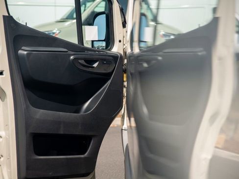Used 2024 Mercedes-Benz Sprinter 144 Cargo image 22