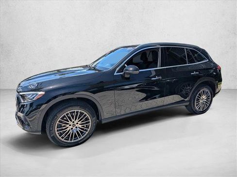 Certified 2026 Mercedes-Benz GLC 300 image 9