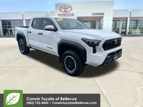 Used 2024 Toyota Tacoma TRD Off-Road w/ TRD Off Road Upgrade Package AWD/4WD image 1