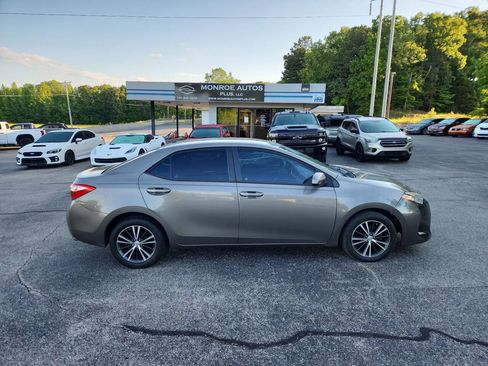 Used 2017 Toyota Corolla LE w/ LE Premium Package FWD image 1