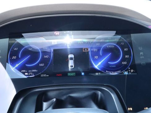 Used 2023 Mercedes-Benz EQS 580 4MATIC Sedan image 12