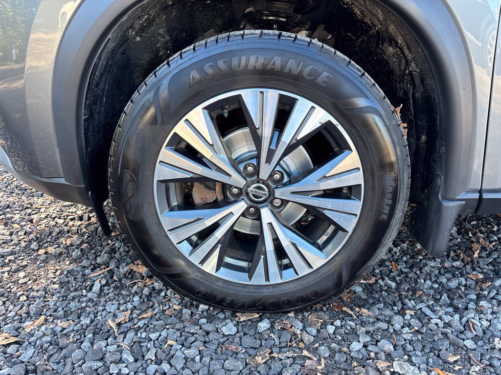 Certified 2023 Nissan Rogue SV w/ SV Premium B Package AWD/4WD image 11