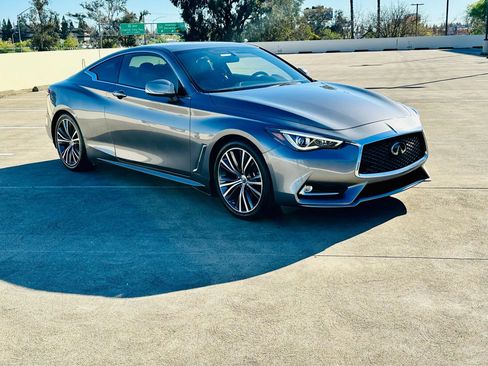 Used 2019 INFINITI Q60 3.0t w/ Cargo Package RWD image 16