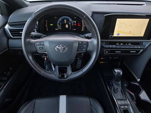 Certified 2025 Toyota Camry SE FWD image 12