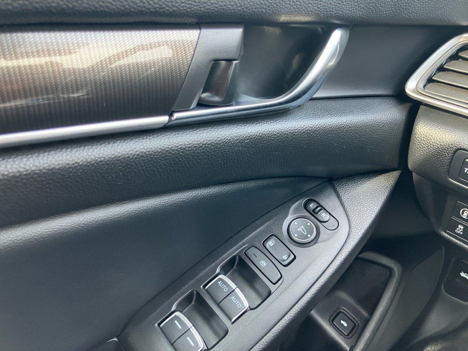 Certified 2022 Honda Accord Sport image 32