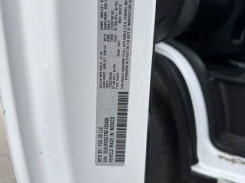 Used 2024 RAM ProMaster 2500 w/ Convenience Group FWD image 9