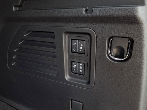 New 2026 Buick Enclave Sport Touring w/ Power Package image 13