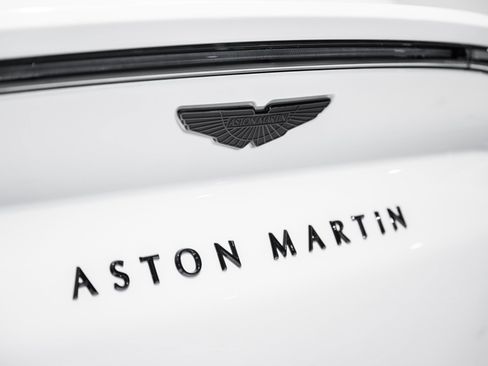 Used 2023 Aston Martin DBX 707 image 8