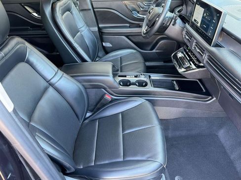 Used 2023 Lincoln Corsair FWD w/ Equipment Group 101A image 27