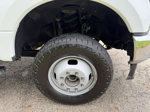 Used 2022 Ford F350 XL w/ Power Equipment Group AWD/4WD image 36