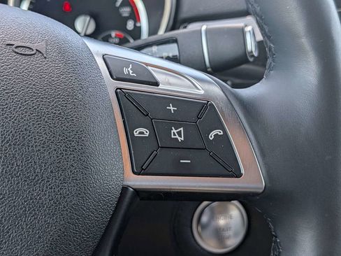 Used 2014 Mercedes-Benz ML 550 4MATIC image 27