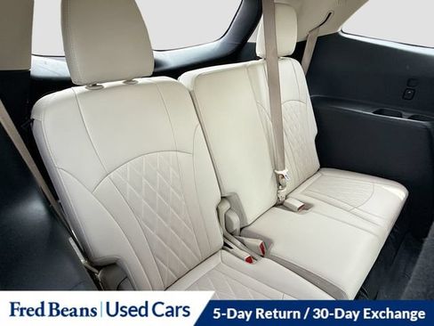 Used 2024 Buick Enclave Avenir w/ Avenir Technology Package AWD/4WD image 36