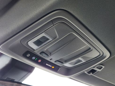 Used 2022 Chevrolet Silverado 1500 Custom Trail Boss w/ Safety Confidence Package image 28