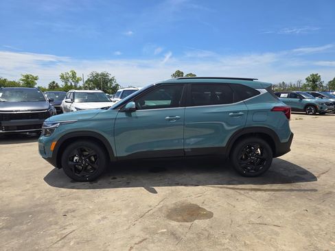 New 2026 Kia Seltos EX FWD image 5