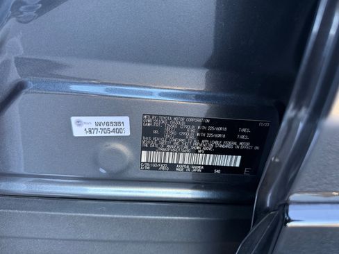 Used 2024 Toyota RAV4 SE image 15