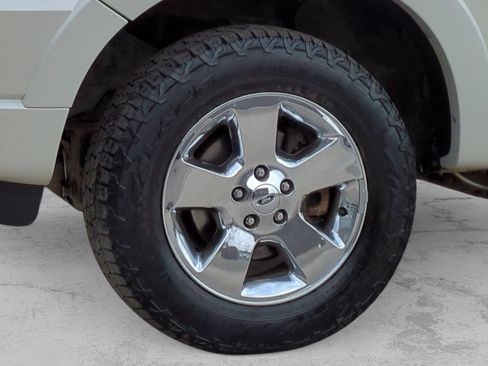 Used 2006 Ford Explorer Limited image 14