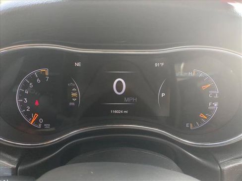 Used 2018 Jeep Grand Cherokee Laredo AWD/4WD image 11