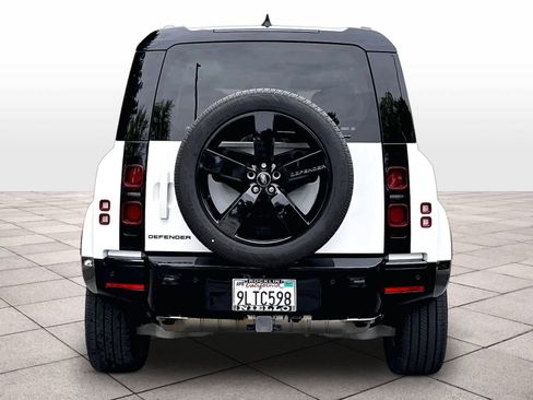 Used 2024 Land Rover Defender 110 X-Dynamic SE AWD/4WD image 7