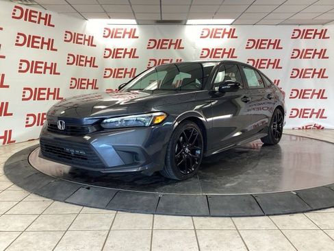 Used 2024 Honda Civic Sport image 3