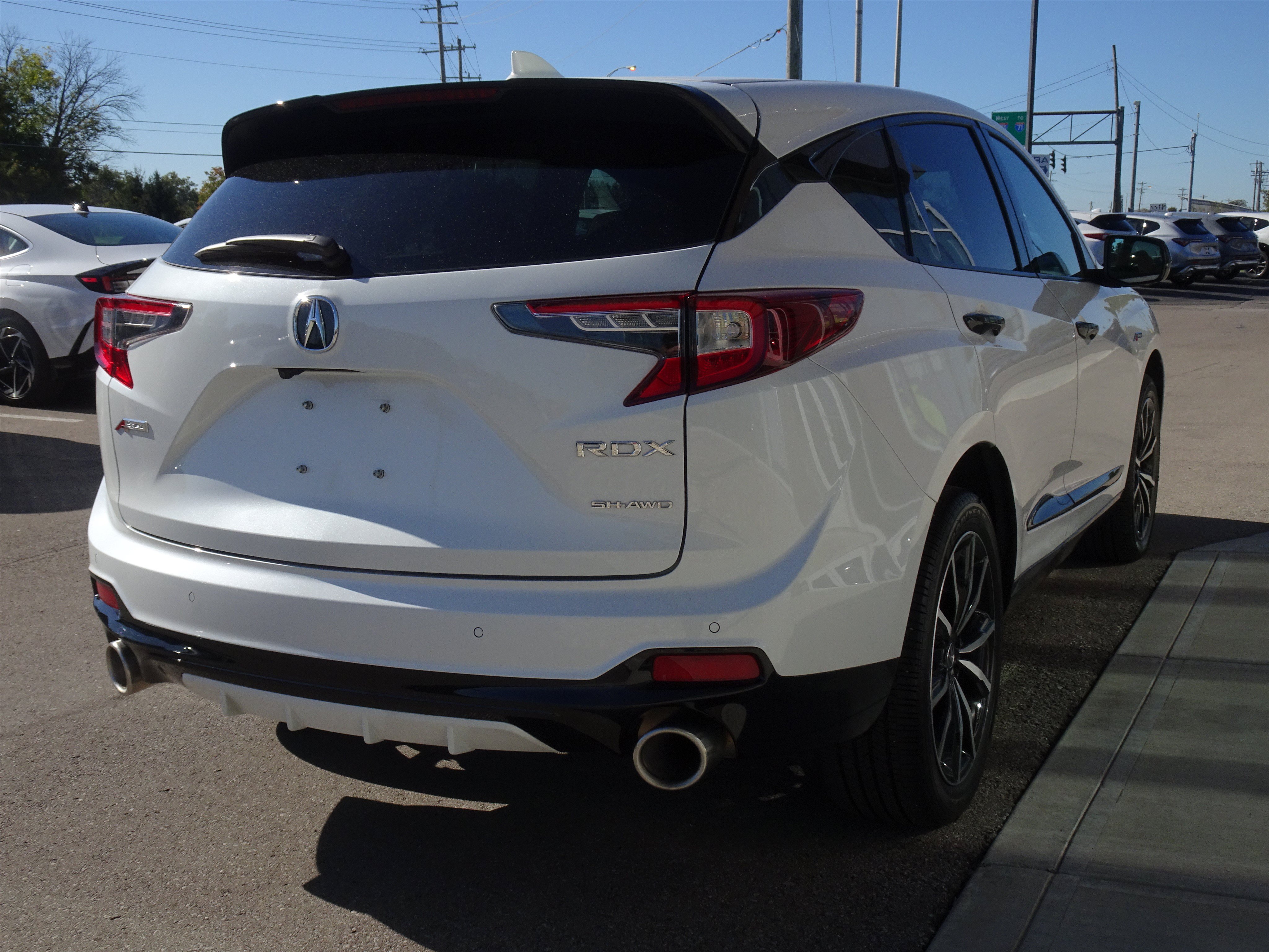 Used 2025 Acura RDX w/ Advance Package AWD/4WD image 5