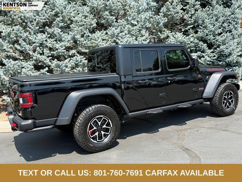 Used 2025 Jeep Gladiator Rubicon w/ Convenience Group AWD/4WD image 9